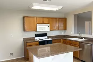 10422 E Bramble Ave, Mesa, AZ 85208 - Photo 9