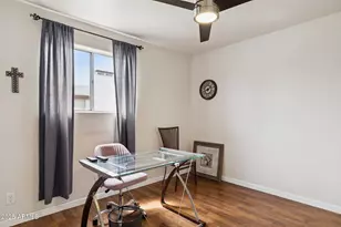 8054 E Oak St, Scottsdale, AZ 85257 - Photo 13