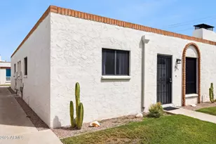 8054 E Oak St, Scottsdale, AZ 85257 - Photo 19