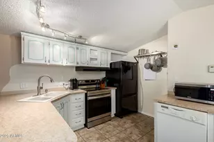 9431 E Coralbell Ave, Mesa, AZ 85208 - Photo 7