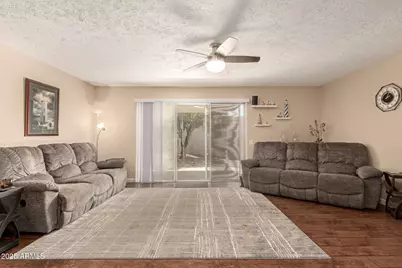10505 W Campana Drive, Sun City, AZ 85351 - Photo 11