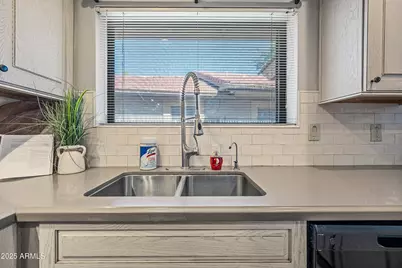 5751 W Del Rio Street, Chandler, AZ 85226 - Photo 15