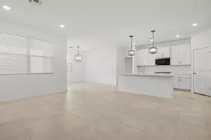 15841 W Gray Fox Trl, Surprise, AZ 85387 - Photo 9