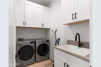 4007 N 34th Street, Phoenix, AZ 85018 - Photo 37