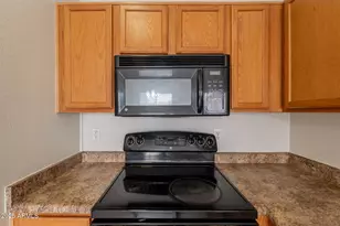 2210 N 27th Pl, Phoenix, AZ 85008 - Photo 17