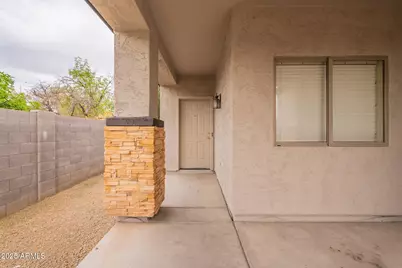 2210 N 27th Place, Phoenix, AZ 85008 - Photo 5