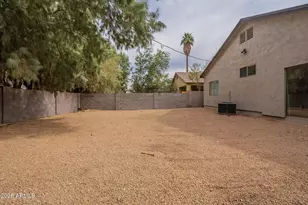 2210 N 27th Pl, Phoenix, AZ 85008 - Photo 47