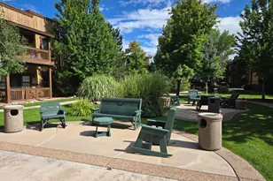 2399 Quarter Horse Trl, Overgaard, AZ 85933 - Photo 37