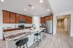 16083 W Laurel Ln, Surprise, AZ 85379 - Photo 5