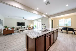 16083 W Laurel Ln, Surprise, AZ 85379 - Photo 7