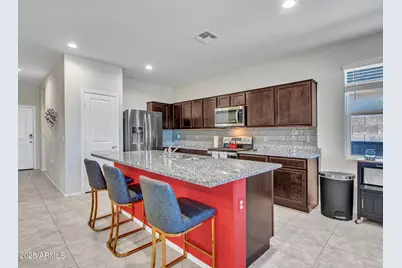 18348 W Artemisa Avenue, Surprise, AZ 85387 - Photo 7