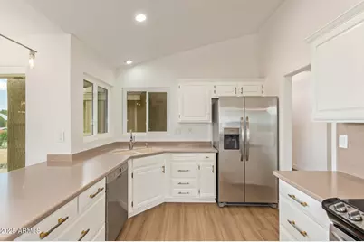 13910 W Oak Glen Drive, Sun City West, AZ 85375 - Photo 9