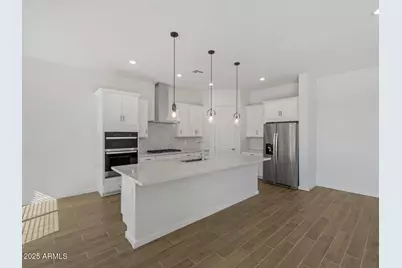 17613 W Mariposa Drive, Goodyear, AZ 85395 - Photo 5