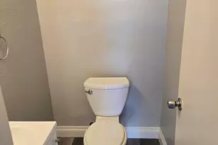 2674 N 43rd Ave, Phoenix, AZ 85009 - Photo 11