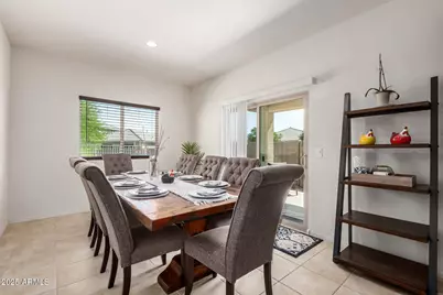 18465 N Lakeside Drive, Maricopa, AZ 85138 - Photo 11