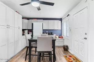 1219 E Christy Dr, Phoenix, AZ 85020 - Photo 11