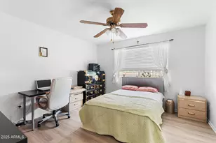 1219 E Christy Dr, Phoenix, AZ 85020 - Photo 15