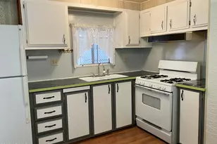 925 N Plaza Dr, Apache Junction, AZ 85120 - Photo 9