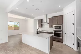 24099 N 171st Dr, Surprise, AZ 85387 - Photo 3