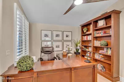 20484 N 88th Lane, Peoria, AZ 85382 - Photo 9