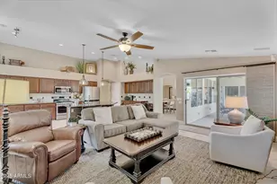 20484 N 88th Ln, Peoria, AZ 85382 - Photo 11