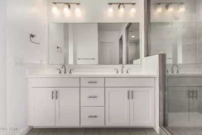 16937 W Desert Lane, Goodyear, AZ 85338 - Photo 15