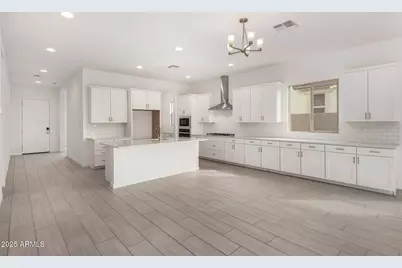 16937 W Desert Lane, Goodyear, AZ 85338 - Photo 5