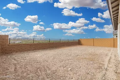 16937 W Desert Lane, Goodyear, AZ 85338 - Photo 31