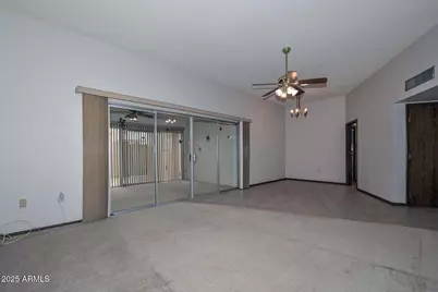 10930 W Topaz Drive, Sun City, AZ 85351 - Photo 13