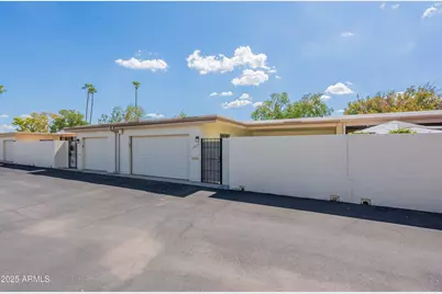 10214 W Hutton Drive #36, Sun City, AZ 85351 - Photo 3