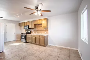 2646 E Willetta St, Phoenix, AZ 85008 - Photo 41