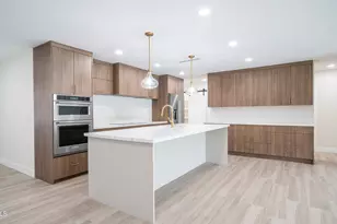 8302 E Lincoln Dr, Scottsdale, AZ 85250 - Photo 9