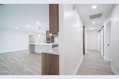 8302 E Lincoln Drive, Scottsdale, AZ 85250 - Photo 15