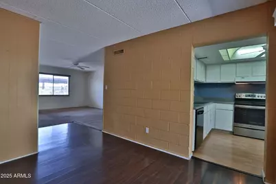 4201 E Camelback Road #25, Phoenix, AZ 85018 - Photo 5