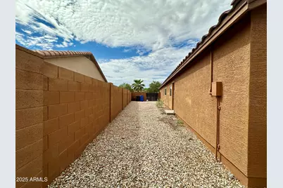 15618 W Port Au Prince Lane, Surprise, AZ 85379 - Photo 29