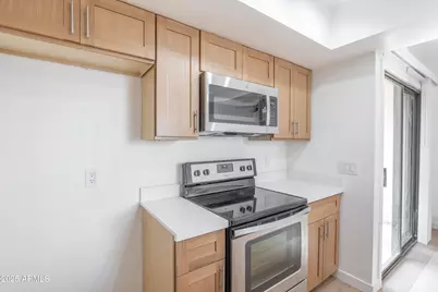 4240 N Longview Avenue #16, Phoenix, AZ 85014 - Photo 7