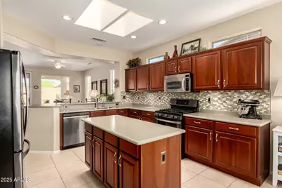 16446 W Century Plant Drive, Surprise, AZ 85387 - Photo 15