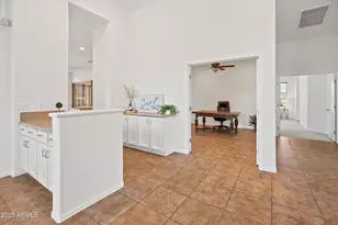 5450 E Helena Dr, Scottsdale, AZ 85254 - Photo 25