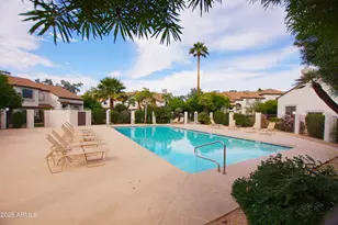 4114 E Union Hills Dr, Phoenix, AZ 85050 - Photo 15