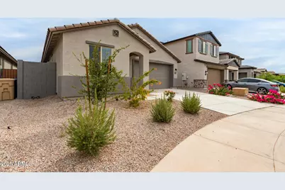 25237 W Huntington Drive, Buckeye, AZ 85326 - Photo 3