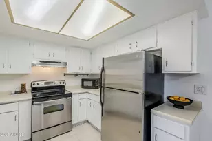 16 W Loma Vista Dr, Tempe, AZ 85282 - Photo 13