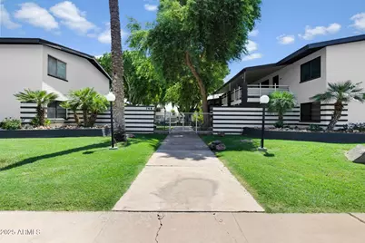 749 E Montebello Avenue #127, Phoenix, AZ 85014 - Photo 3