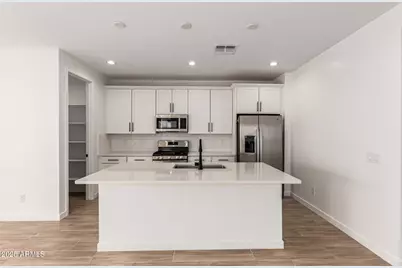 15826 W Vogel Avenue, Goodyear, AZ 85338 - Photo 7