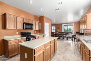 26122 N Desert Mesa Dr, Surprise, AZ 85387 - Photo 13