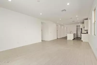 15829 W Vogel Avenue, Goodyear, AZ 85338 - Photo 11