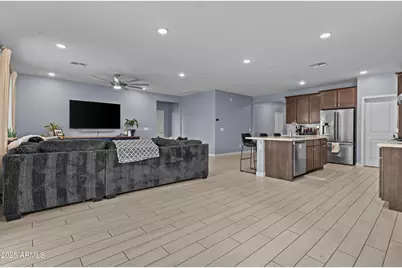 16847 W Maya Way, Surprise, AZ 85387 - Photo 9