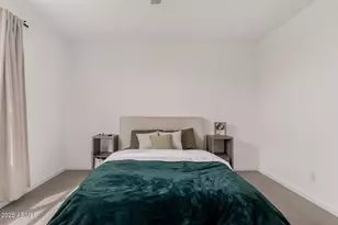 17729 W Fetlock Trl, Surprise, AZ 85387 - Photo 21