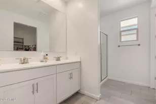 17729 W Fetlock Trl, Surprise, AZ 85387 - Photo 31