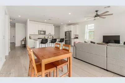 17729 W Fetlock Trail, Surprise, AZ 85387 - Photo 23