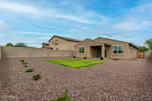 17729 W Fetlock Trl, Surprise, AZ 85387 - Photo 37